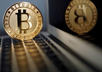 البيتكوين تقترب من 100 ألف دولار بفضل دعم ترامب