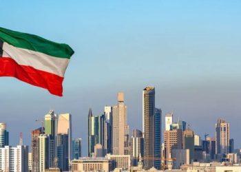 بينهم ملياردير عربي.. الكويت تسحب الجنسية من 5 أشخاص