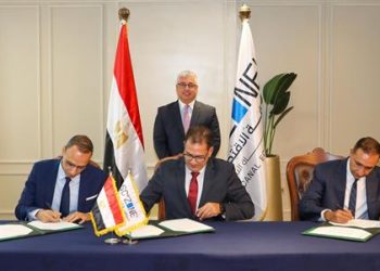 باستثمارات تصل إلى 20 مليون دولار.. توقيع عقد مشروع شركة النيل لإعادة تدوير البلاستيك