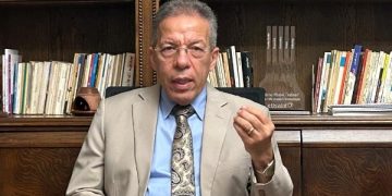 نقيب الأطباء يكشف مصير “دكتورة التريند”