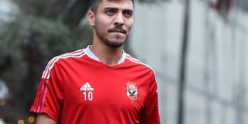 الزمالك يسعى لحسم صفقة شريف في يناير.. واللاعب ينتظر موقف الأهلي