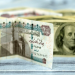 الجنيه المصري يسجل أدنى مستوى منذ مارس تزامناً مع مراجعة صندوق النقد الدولي