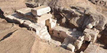 مصر تكتشف معبد أثري جديد بمنطقة أتريبس بسوهاج