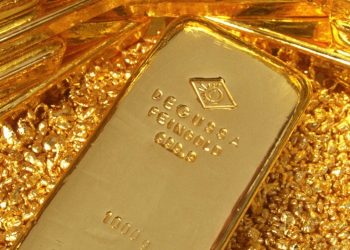 استقرار الذهب مع حذر الفيدرالي في خفض الفائدة