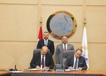 وزير النقل يشهد توقيع عقد لإنشاء أول مشروع لتخريد السفن بميناء دمياط