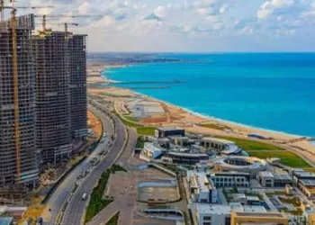 “الإسكان” تبحث ملف تنمية الساحل الشمالي والمشروعات القائمة