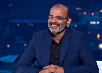 أيمن بهجت قمر يهاجم محمد رمضان مش رقم واحد في السينما