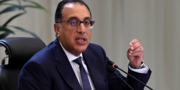 أسباب اختلال توازن رئيس الوزراء اليوم في المؤتمر الصحفي