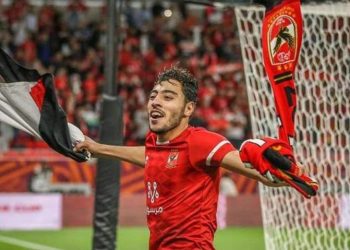 حال ضمه مجانًا من الأهلي..بيراميدز يعرض على أكرم توفيق مليون دولار سنويًا