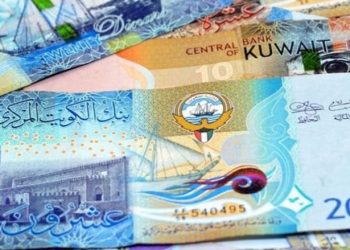 سعر الدينار الكويتي أمام الجنيه اليوم الأحد بالبنوك