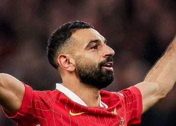 تطورات جديدة بشأن مفاوضات محمد صلاح مع ليفربول