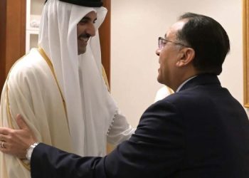 أمير دولة قطر يستقبل رئيس الوزراء على هامش منتدى الدوحة 2024
