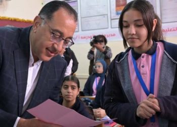 رئيس الوزراء يتابع انتظام العملية التعليمية بمدرسة بورسعيد الثانوية بنات