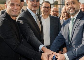 بنك الإمارات دبي الوطني – مصر يفتتح فرع نايل سيتي الجديد بعد مضاعفة مساحته