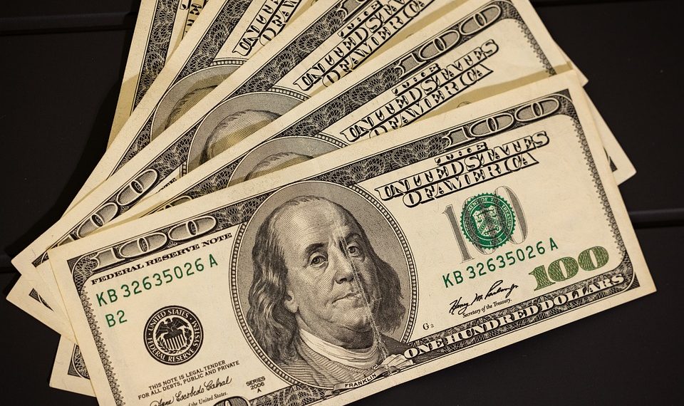 سعر الدولار في البنوك مقابل الجنيه اليوم الثلاثاء