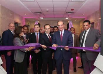وزير الاتصالات يفتتح مركز تميز شركة “كومفولت” Commvault العالمية بالقاهرة