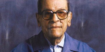 حدث في مثل هذا اليوم 11 ديسمبر.. ميلاد الأديب نجيب محفوظ