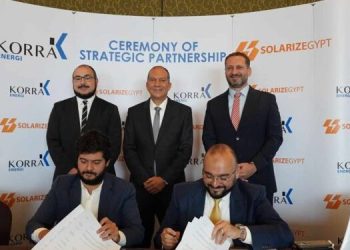 قرة إنرجي وسولاريز مصر توقعان اتفاقية لتنفيذ مشروعات طاقة شمسية