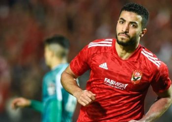 نقل اللاعب محمد عبد المنعم للمستشفى بعد تعرضه لوعكة صحية مفاجئة