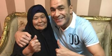 وفاة والدة عصام الحضري بعد صراع طويل مع المرض