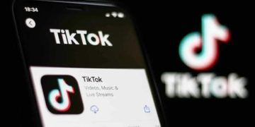 الصين تدرس بيع “تيك توك أمريكا” لإيلون ماسك تفاديا لحظره