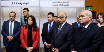 إطلاق مشروع التصويت الإلكتروني وبرنامج الشكاوى وقياس الأداء بهيئة النيابة الإدارية