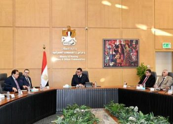 وزير الإسكان يؤكد على مطوري الساحل الشمالي ضرورة الاهتمام بالمكون الفندقي