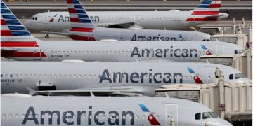 شركات الطيران الأمريكية تلغي أكثر من 1300 رحلة بسبب عاصفة شتوية