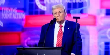 كندا تؤكد استعدادها للرد على الرسوم الجمركية الأمريكية المحتملة