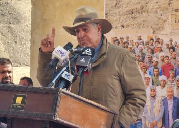 زاهي حواس يعلن عن العديد من الاكتشافات الأثرية في ظلال معبد الملكة حتشبسوت بالدير البحري – الأقصر