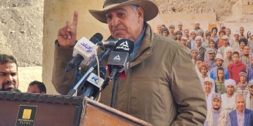 زاهي حواس يعلن عن العديد من الاكتشافات الأثرية في ظلال معبد الملكة حتشبسوت بالدير البحري – الأقصر