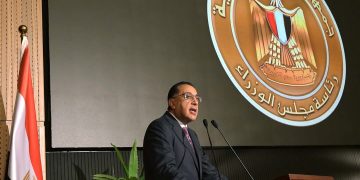 رئيس الوزراء: السبت 25 يناير إجازة رسمية بمناسبة ثورة 25 يناير وعيد الشرطة