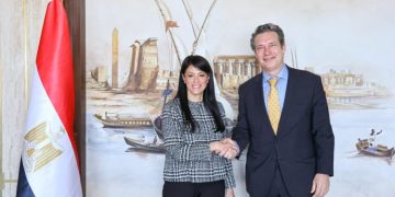 المشاط تبحث مع المدير الإقليمي الجديد للبنك الأوروبي لإعادة الإعمار لبحث ملفات الشراكة