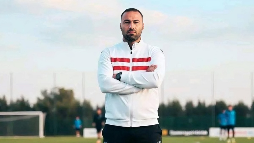 الزمالك يضم أحمد عبد الرؤوف للجهاز الفني لدعم فيريرا قبل مواجهة البنك الأهلي