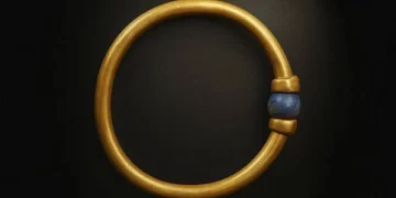 وزارة السياحة والآثار تنفي ما تم تداوله بشأن التقدّم ببلاغ ضد أحد الصحفيين