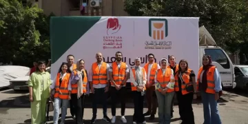 البنك الأهلي المصري يواصل شراكته مع مؤسسة بنك الكساء المصري من خلال مبادرة «مدارس 2025»