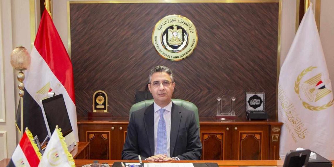 وزير التموين: لا زيادة في سعر رغيف الخبز المدعَّم رغم تعديل سعر السولار