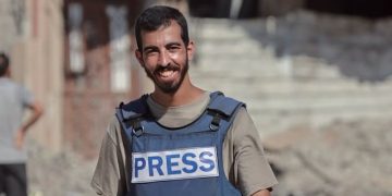 استشهاد الصحفي الفلسطيني صالح الجعفراوي خلال تغطية ميدانية في غزة