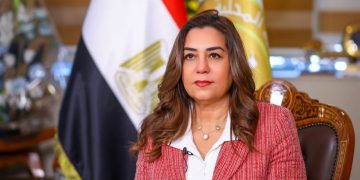 “بحار مستدامة “.. حملة برعاية منال عوض لتطهير الميناء الشرقي بالإسكندرية