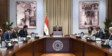 مدبولي: مصر تستهدف إنتاج 10 ملايين متر مكعب مياه محلاة يومياً خلال 6 سنوات