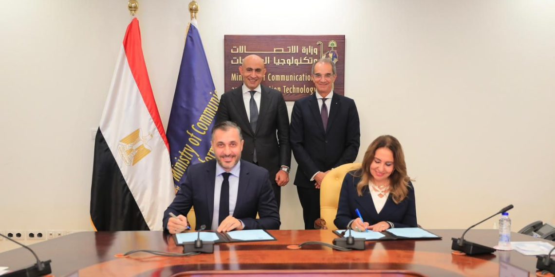 شراكة بين الاتصالات والتعليم و HP لتدريب معلمي مدارس WE على أحدث تقنيات التعليم