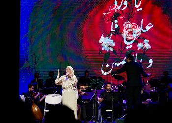 عايدة الأيوبي تشعل حفل ختام هي الفنون بالجامعة الأمريكية