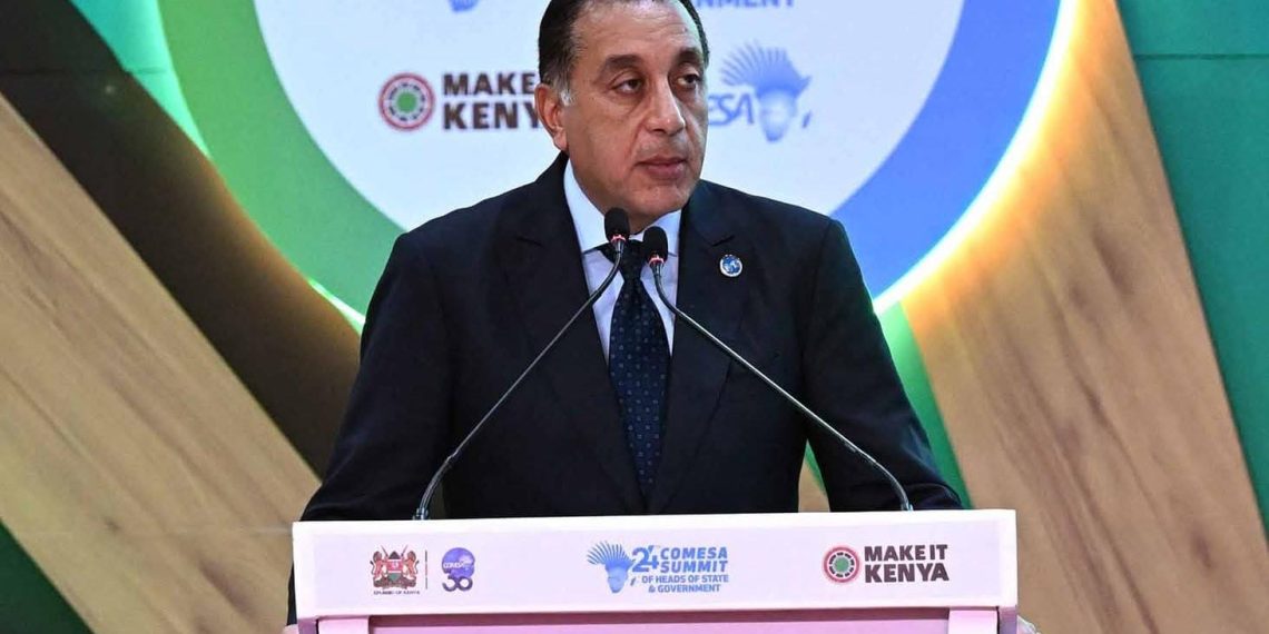 خلال قمة الكوميسا..المصممة المصرية فريدة عيد تفوز بجائزة أفضل مصممة لعام 2025 من معهد الجلود الأفريقي