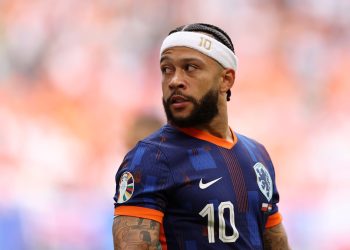 حادثة غريبة تبعد ديباي عن تصفيات كأس العالم