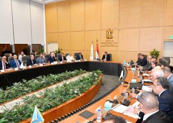 وزير الإسكان يتابع مشروعات مياه الشرب والصرف الصحي بالفيوم والمنيا ضمن حياة كريمة