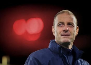 النادي الأهلي يعلن تعاقده مع المدرب الدنماركي ياس سوروب لمدة عامين ونصف