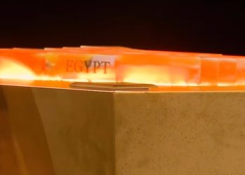 الرئيس السيسي يضع القطعة الأخيرة لافتتاح المتحف المصري الكبير