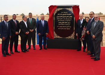 باستثمارات 150 مليون دولار..كامل الوزير يضع حجر الأساس لمصنع “ماك” لتصنيع السيارات بمدينة 6 أكتوبر