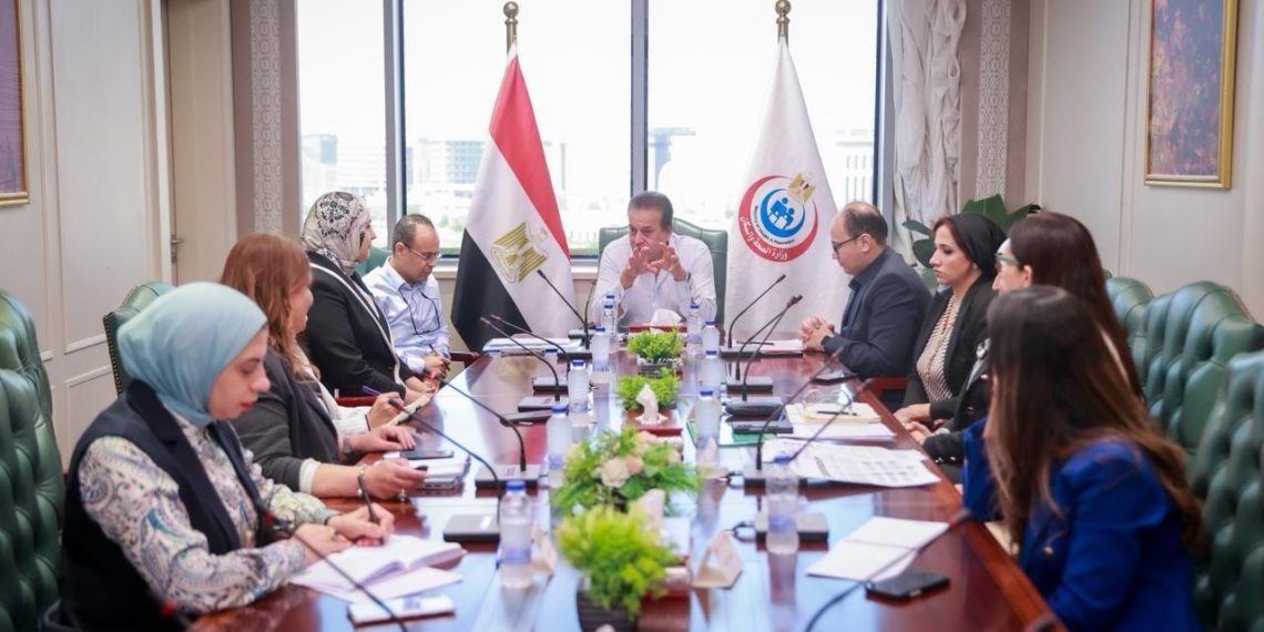 “الصحة” تطلق خطة استراتيجية لتأهيل الأطباء في التخصصات الحرجة