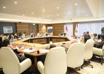 وزير الصحة يستقبل وفد البنك الدولي لبحث استراتيجيات دعم رأس المال البشري